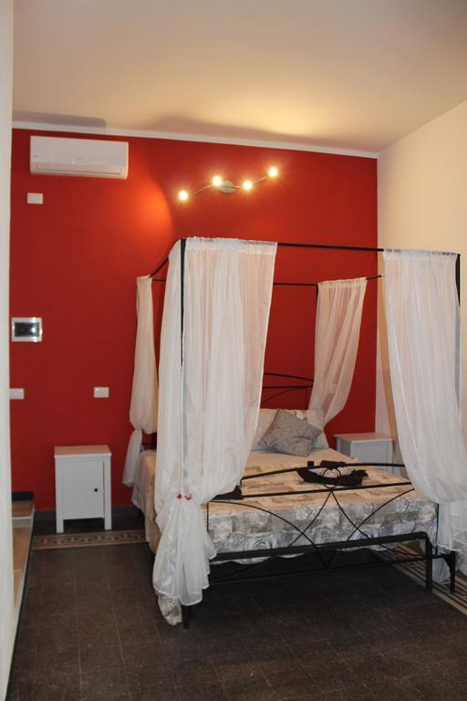 Suite Cagliaritane Notti In Centro Exterior foto