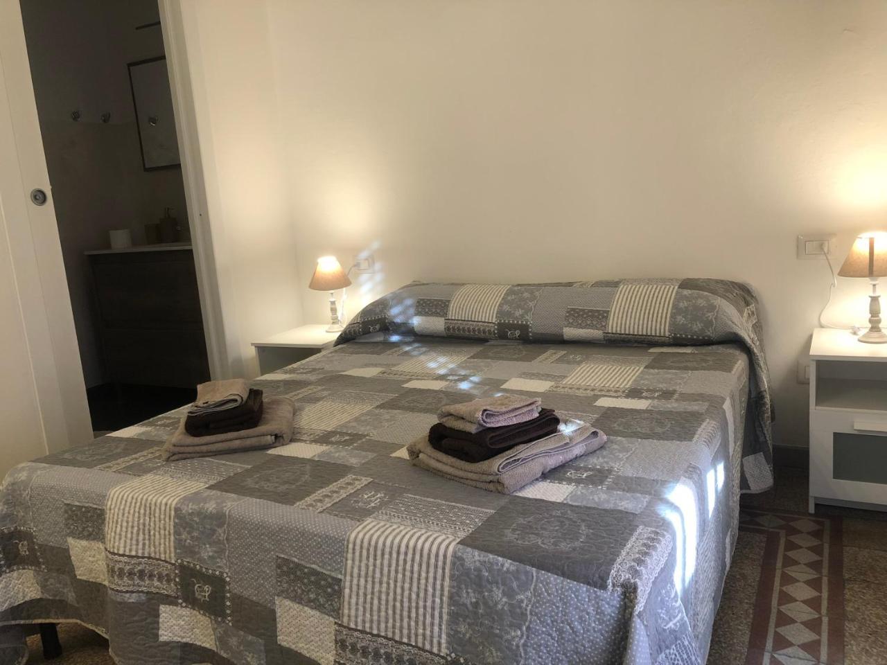 Suite Cagliaritane Notti In Centro Quarto foto